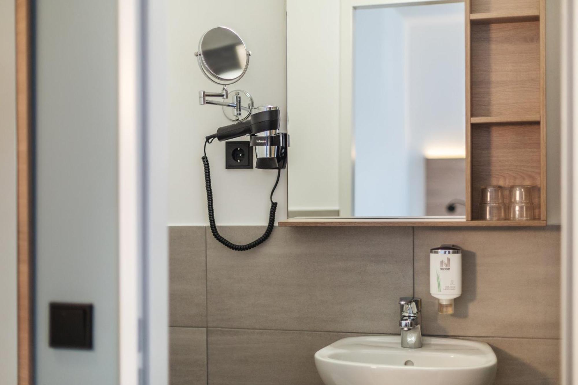 Garner Hotel Hamburg Nord By Ihg Exterior foto
